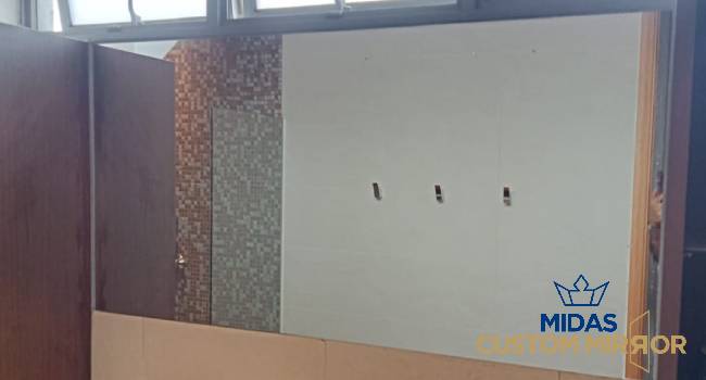 bathroom-mirror-installation-services-midas-custom-mirror-singapore-landed-bukit-timah-1