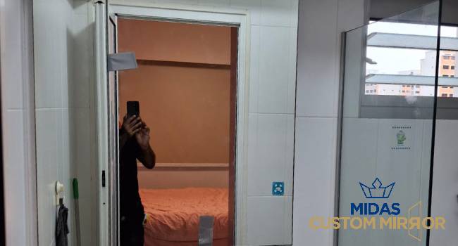 bathroom-mirror-replacement-services-midas-custom-mirror-singapore-hdb-tampines-1