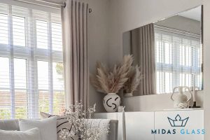 decluttering-and-minimalism-custom-wall-mirrors-vs-standing-mirrors-7-Reasons-to-choose-wall-mirrors-in-singapore-wall-mirror-midas-custom-mirror-singapore