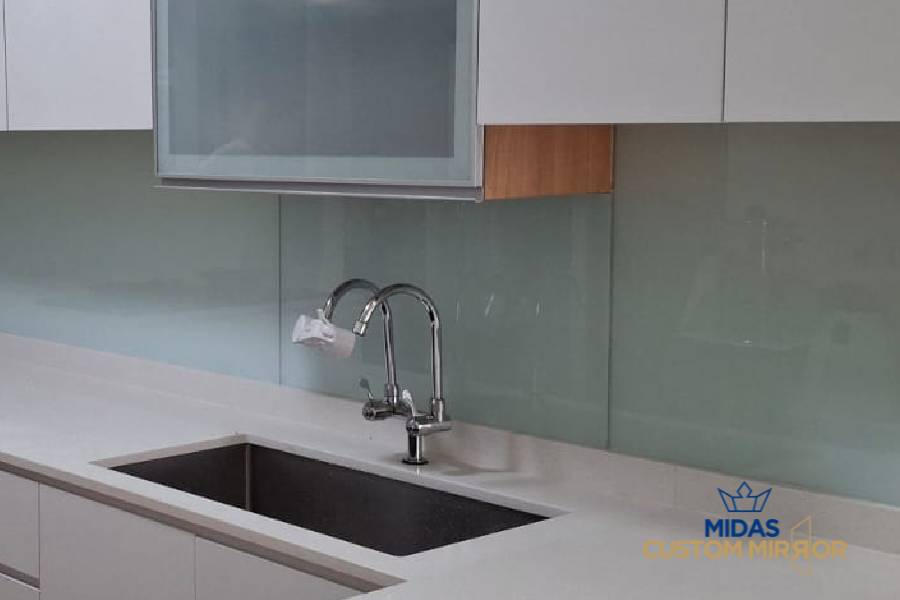 glass-backsplash-midas-custom-mirror-singapore